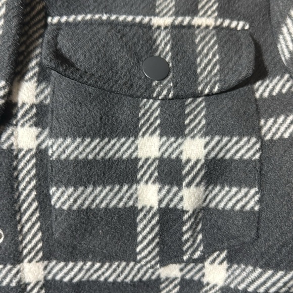 Girls size M 7/8 | Cat & Jack | Kids Plaid Button Down jacket | thicker shirt - Picture 2 of 4